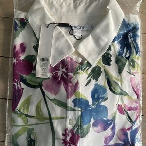 NEW - NEVER WORN BUTTON UP BLOUSE